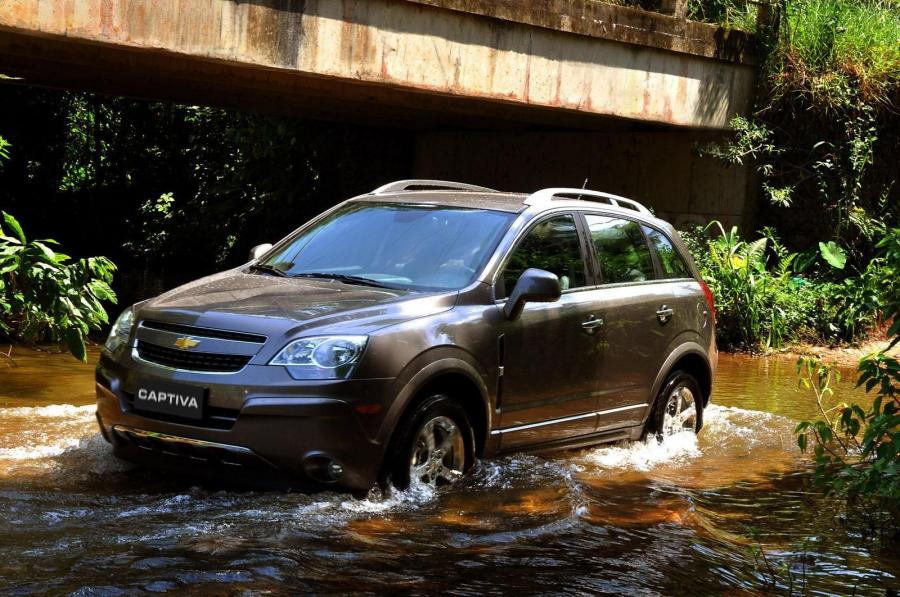  Chevrolet Captiva Sport 2011 года  (US) (фото 8 из 12)